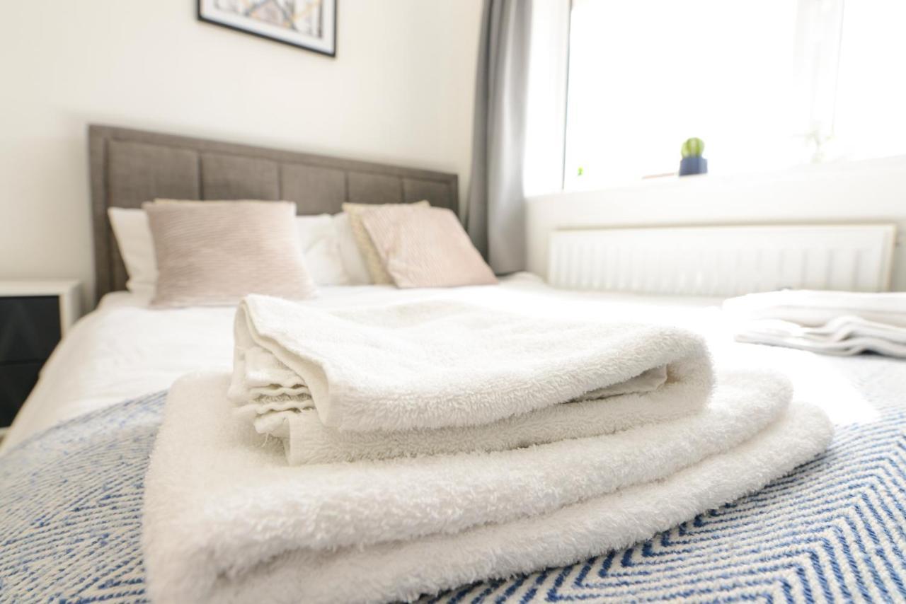 Alderton House - Spacious 3 Bed With Parking Nottingham Extérieur photo
